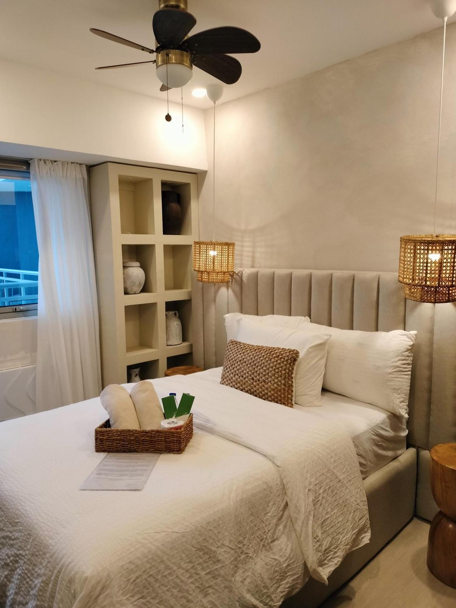 Azure North Studio Units Located In 17Th Floor And Above San Fernando  Εξωτερικό φωτογραφία
